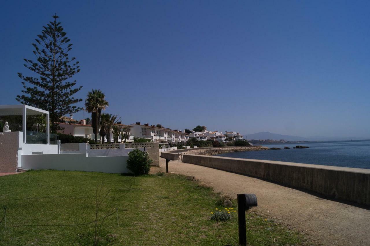 Beach-Front Bahia Dorada Estepona Eksteriør billede
