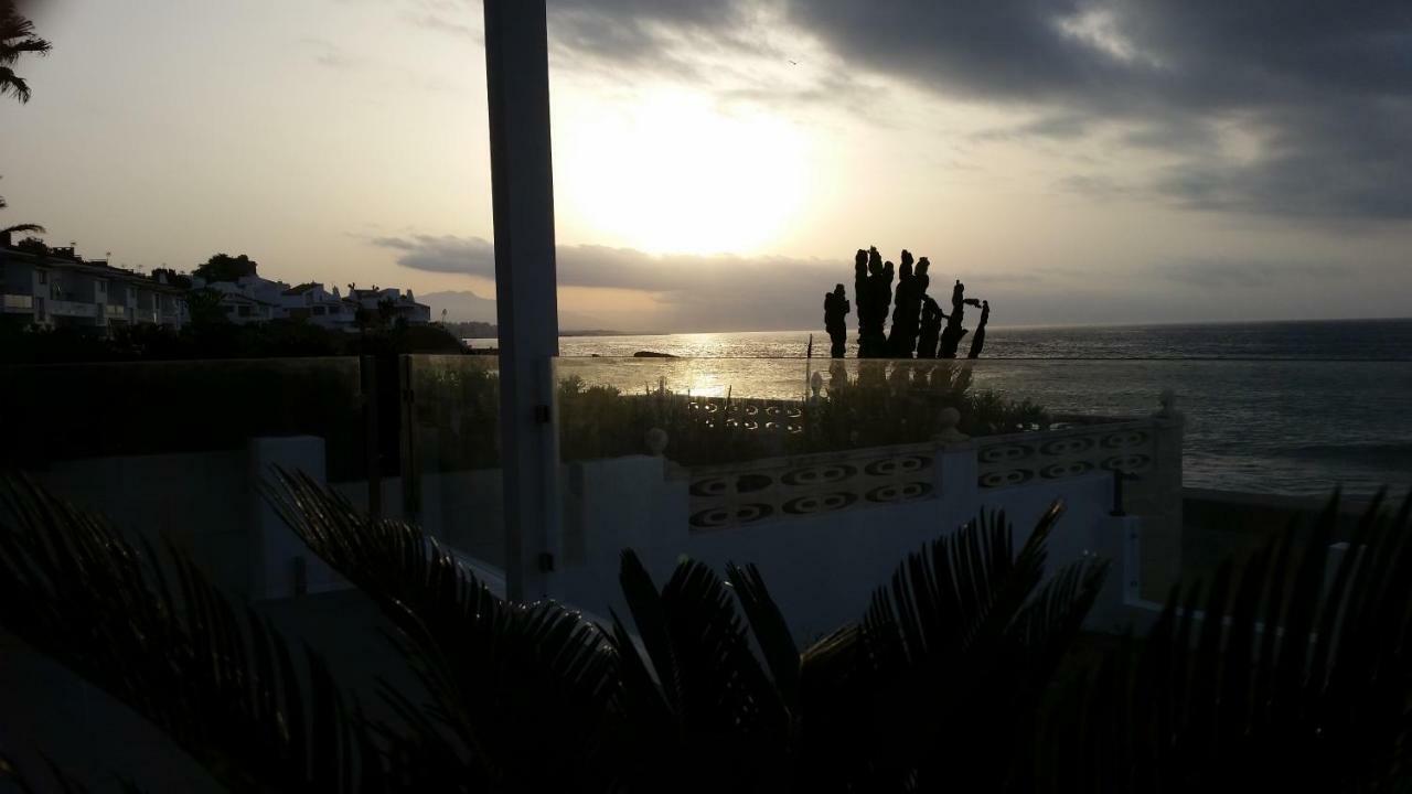 Beach-Front Bahia Dorada Estepona Eksteriør billede